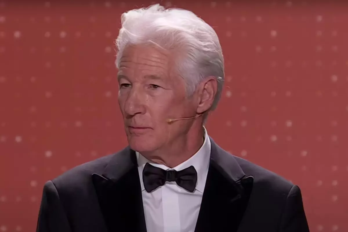 Dünyaca ünlü aktör Richard Gere: ABD’nin başında zorba ve haydut bir başkan var