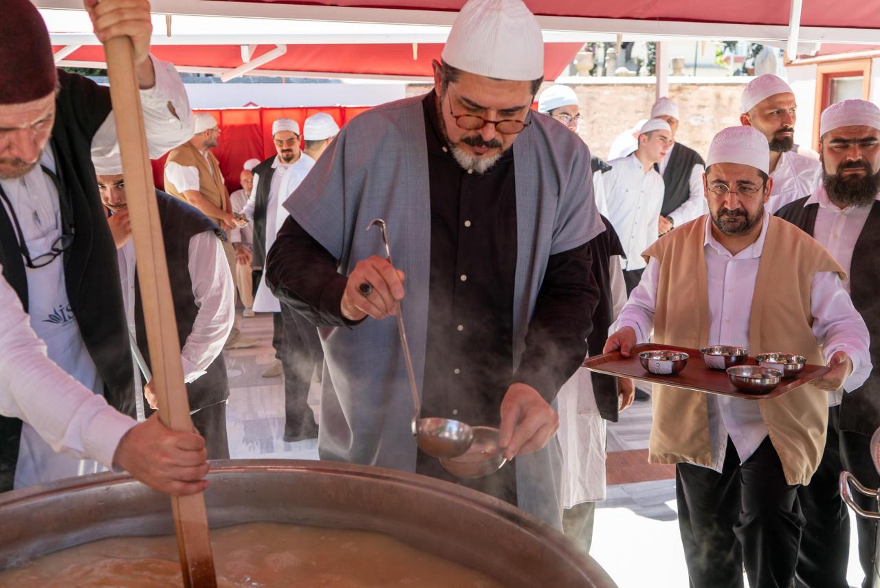 Sünbül Efendi Tekkesi’nde asırlık Muharrem geleneği!