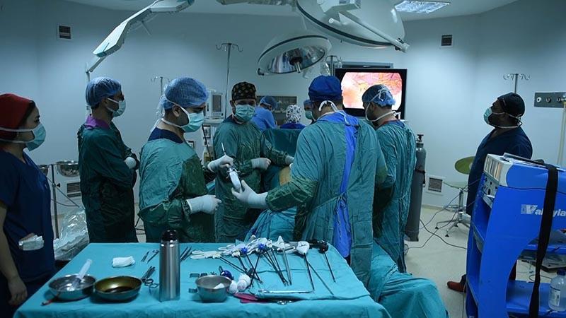 Rahim sarkması tedavisinde yeni teknik; yeniden ameliyat oranı sıfır