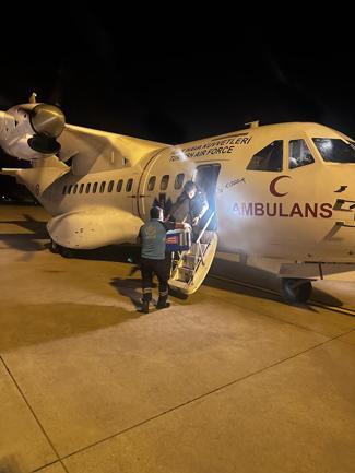 Hava Kuvvetleri ambulans uçağı ile Malatya'ya 'karaciğer grefti' ulaştırıldı