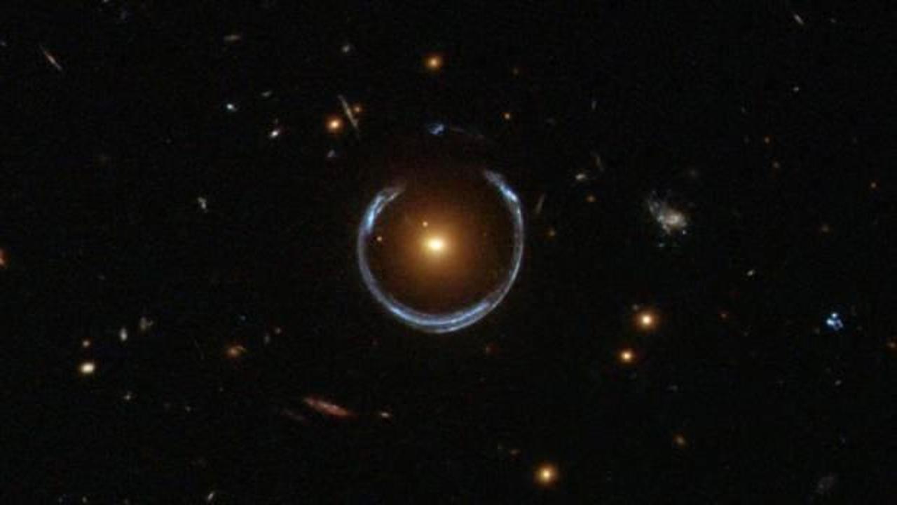 Samanyolu Galaksisinden tam 10 bin kat daha ağır! Evrenin en büyük canavarı bulundu!