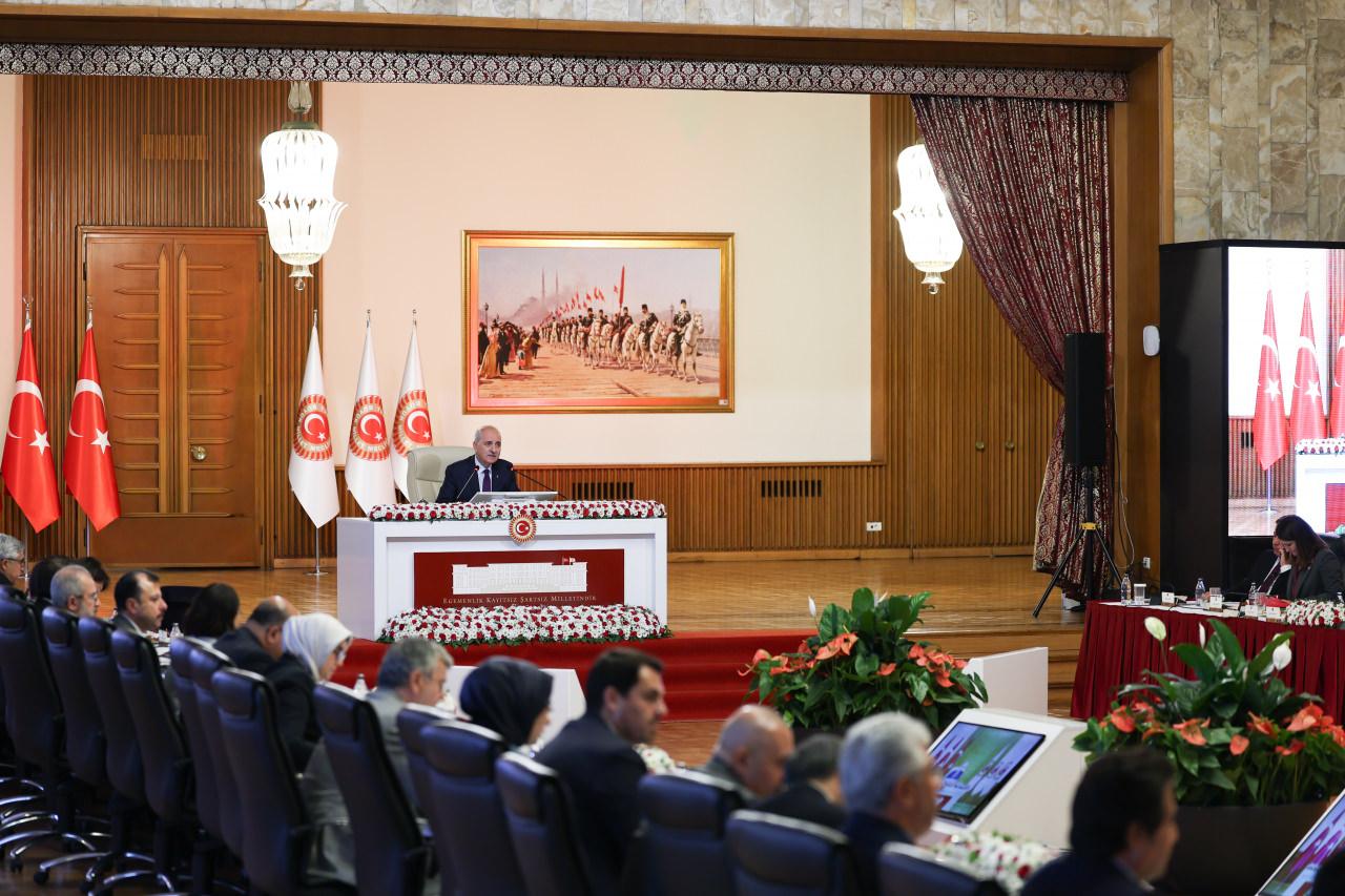 Kurtulmuş'tan önemli mesajlar: İsrail'e dikkat çekti, komisyonun hedefini açıkladı!