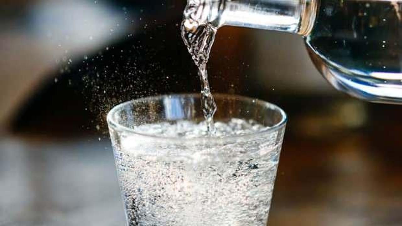 Denemeyen kalmadı, sürüp 5 dakika bekleyin! Maden suyu imdada yetişiyor