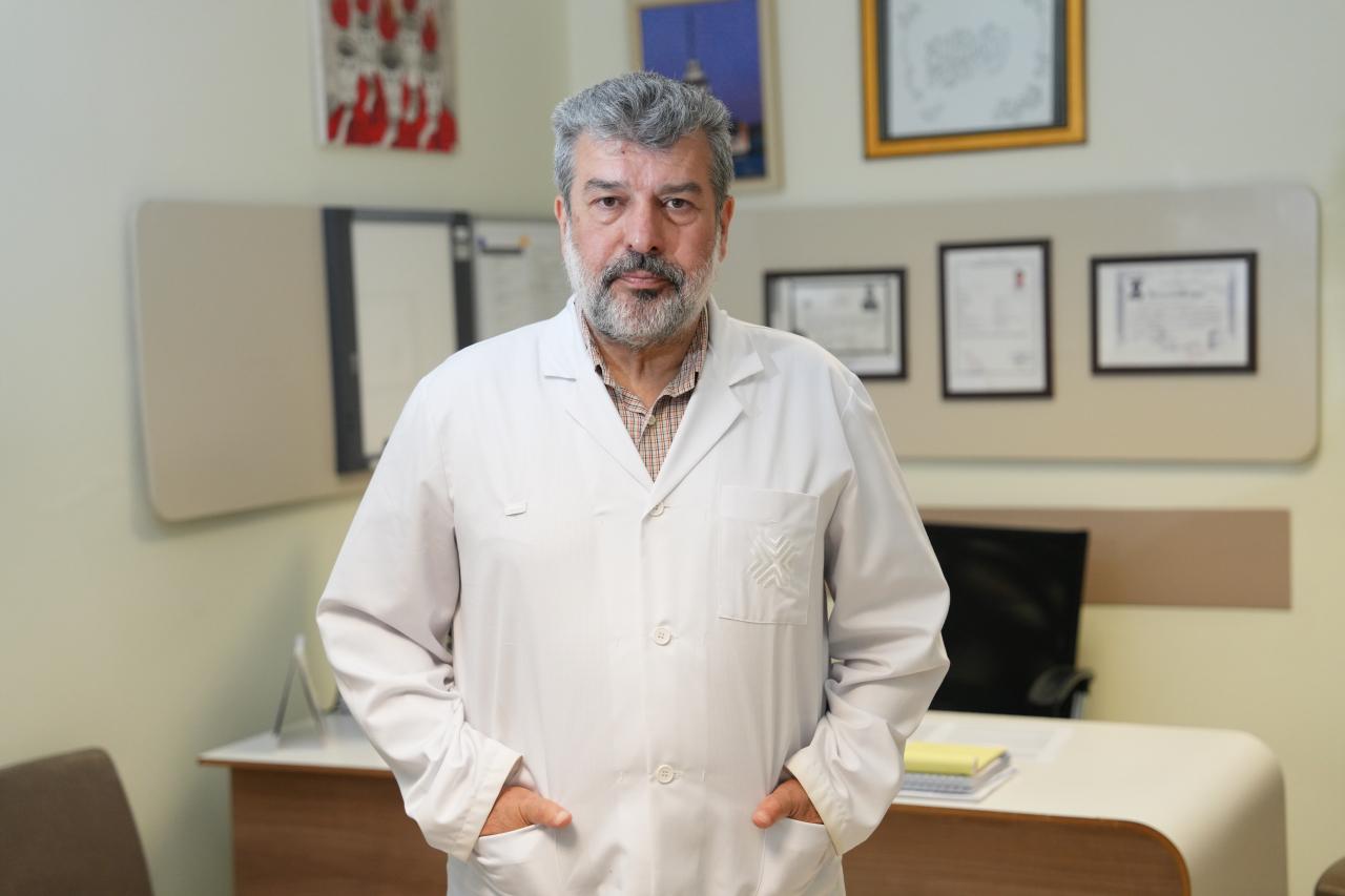 Alzheimer'da erken belirtiler! Uzmanlar uyardı: Unutkanlığı hafife almayın