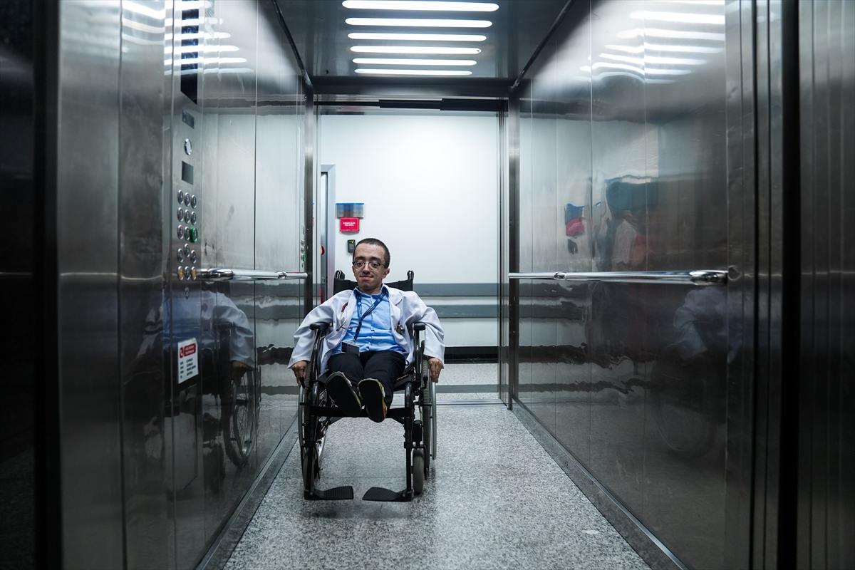 Cam kemik hastalığıyla büyüyen Hamza 