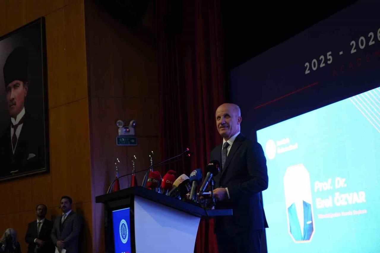 Üniversitelerde yeni dönem! YÖK Başkanı Özvar duyurdu...