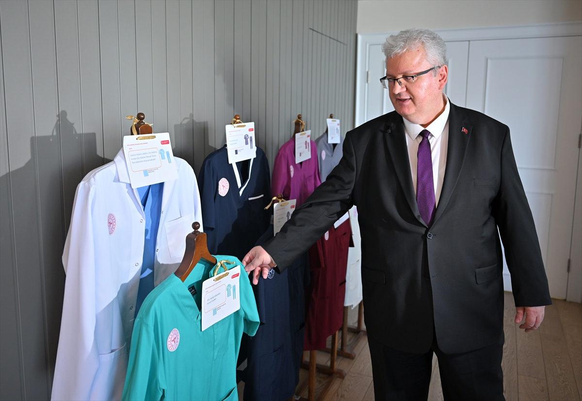 Sağlıkta tek tip dönemi: Çalışanların kıyafeti değişiyor, bakanlık renkleri belirledi