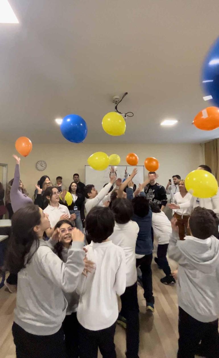 Uzmanı uyardı: Aileleriyle vakit geçiren çocuk ekrandan uzaklaşıyor