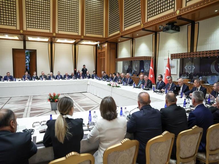 Cumhurbaşkanı Erdoğan, Dünya Ahıska Türkler Birliği heyetini kabul etti