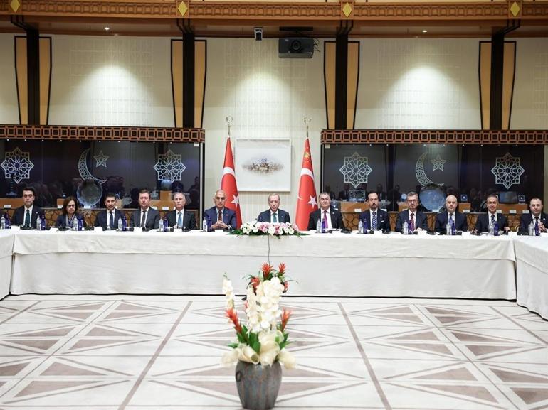 Cumhurbaşkanı Erdoğan, Dünya Ahıska Türkler Birliği heyetini kabul etti