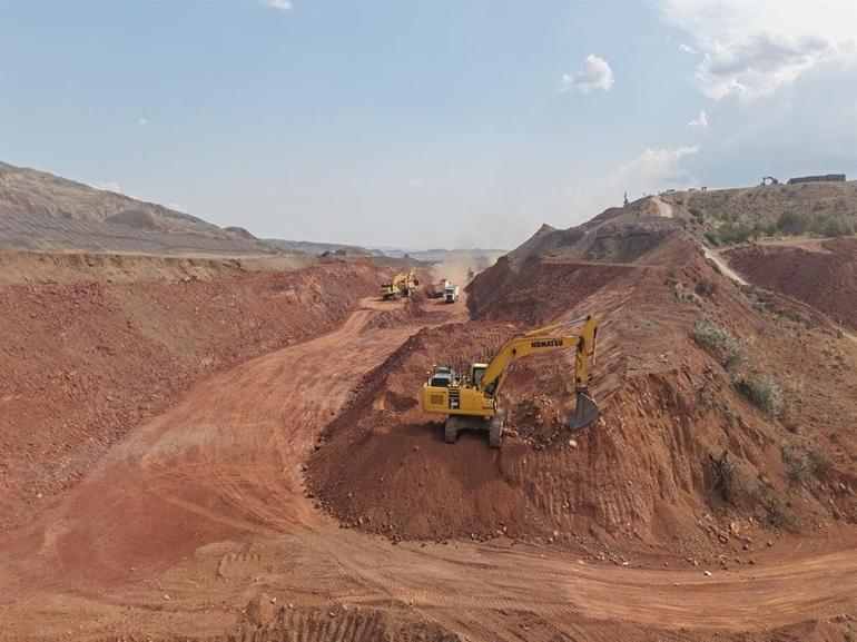 Bakan Uraloğlu: Delice-Çorum hızlı tren hattında yüzde 13,75 ilerleme sağlandı