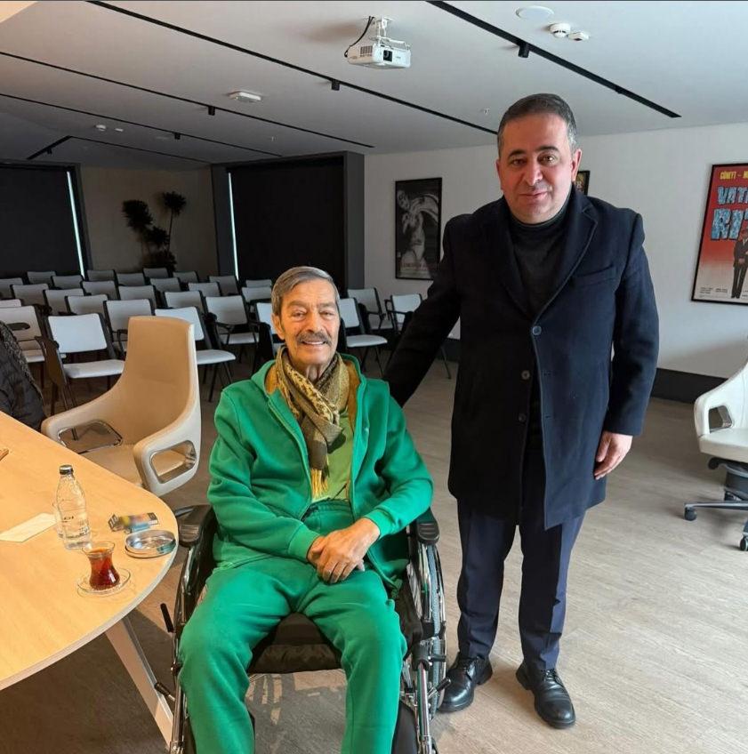 Bir yıldır tedavi görüyordu! Kadir İnanır'ın son hali ortaya çıktı