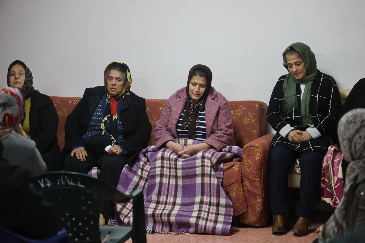 Hikayelerine yürek dayanmaz: Hatay'da yetim ve öksüz siyam ikizlerini ölüm ayırdı