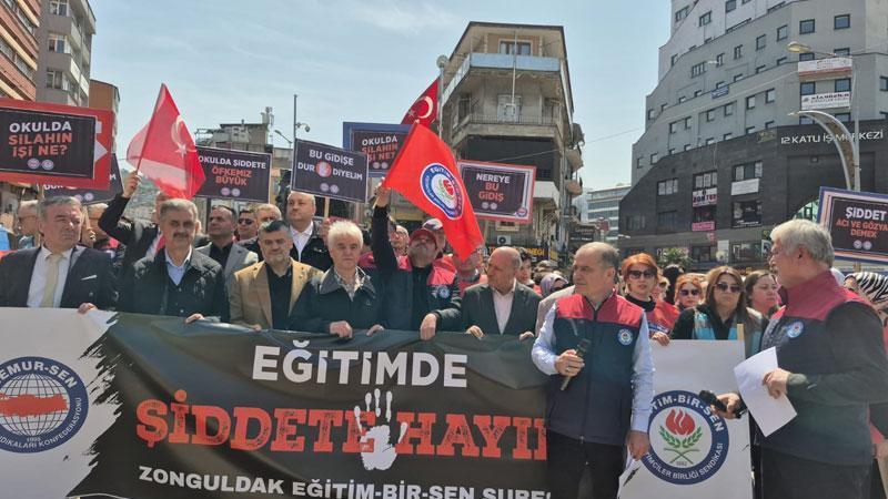 Zonguldak’ta öğretmenlerden Siverek’te yaşanan okul saldırısına tepki