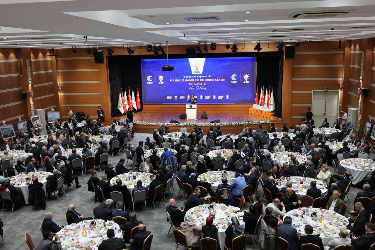 AK Parti İstanbul 'mahalle hamiliği modeli' ile saha kapasitesini artırıyor