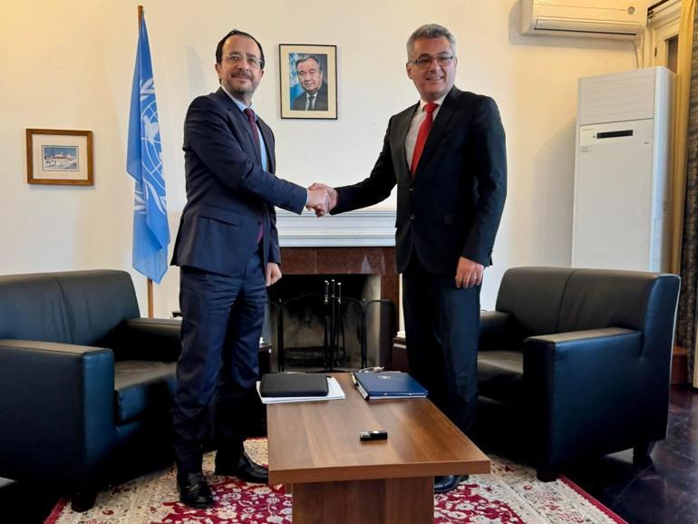 KKTC Cumhurbaşkanı Erhürman ile GKRY lideri Hristodulidis bir araya geldi