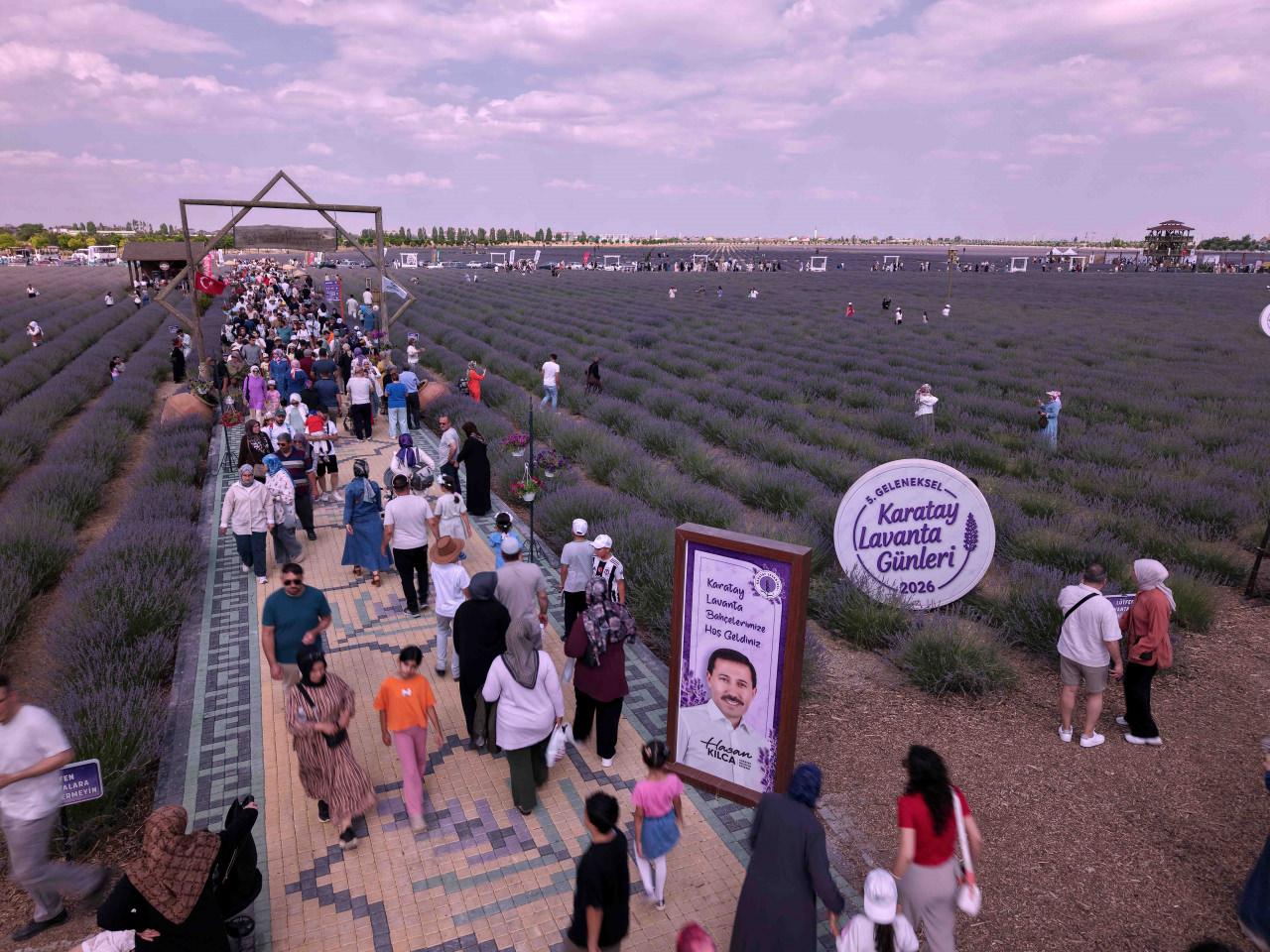 Türkiye'nin en büyük lavanta bahçesinde festival coşkusu