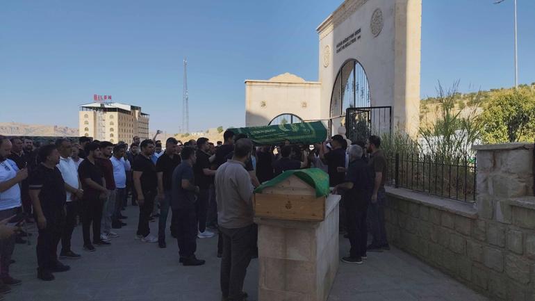 Mardin'de otomobil ile kamyonun çarpıştığı kazada ölü sayısı 3'e yükseldi