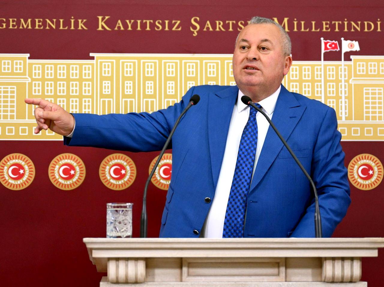 Cemal Enginyurt'a bir darbe daha: En yakın isim gözaltına alındı